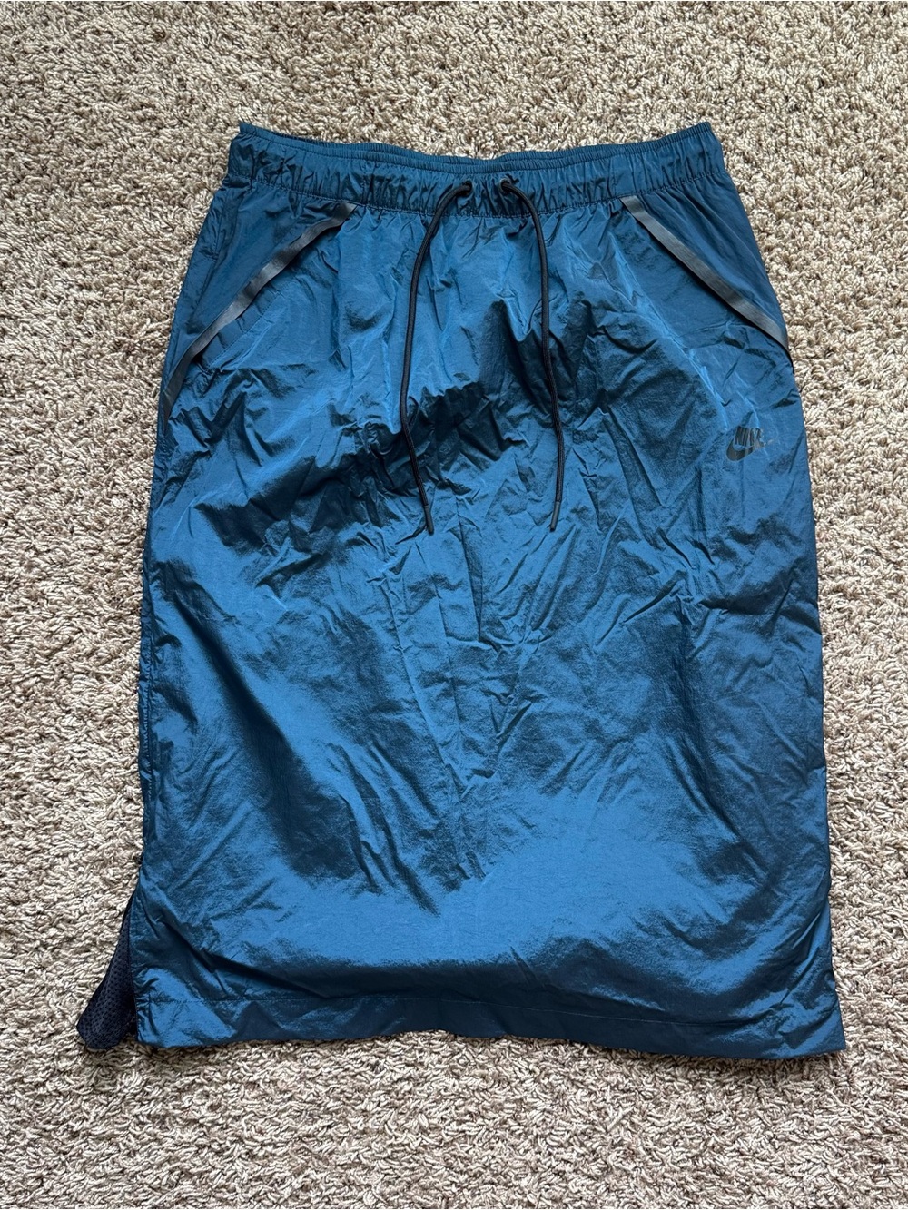 Nike Women's Sportswear Tech Hypermesh Midi Skirt Size Medium